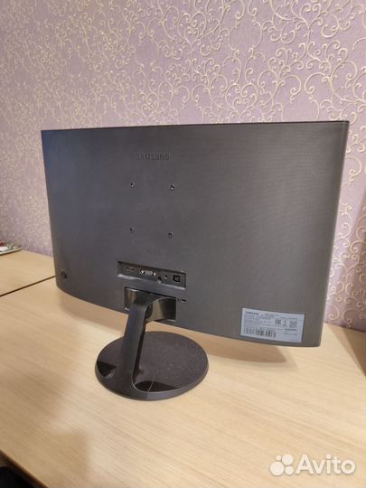 23.5 Samsung C24F390FH