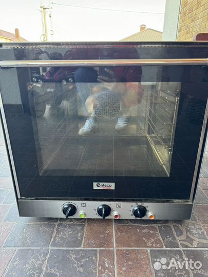 Конвекционная печь бу