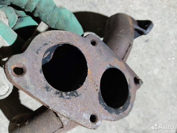 Выпускной коллектор Opel Vectra A седан 2.0I 1995