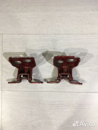 Петля двери зад лев LADA xray 1.6 мт