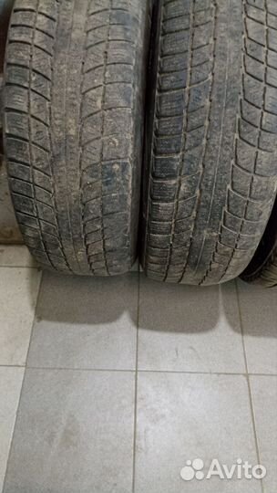 Triangle TR777 235/65 R17