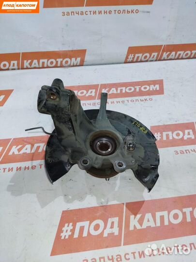 Кулак передний правый Ford Kuga 2 2015