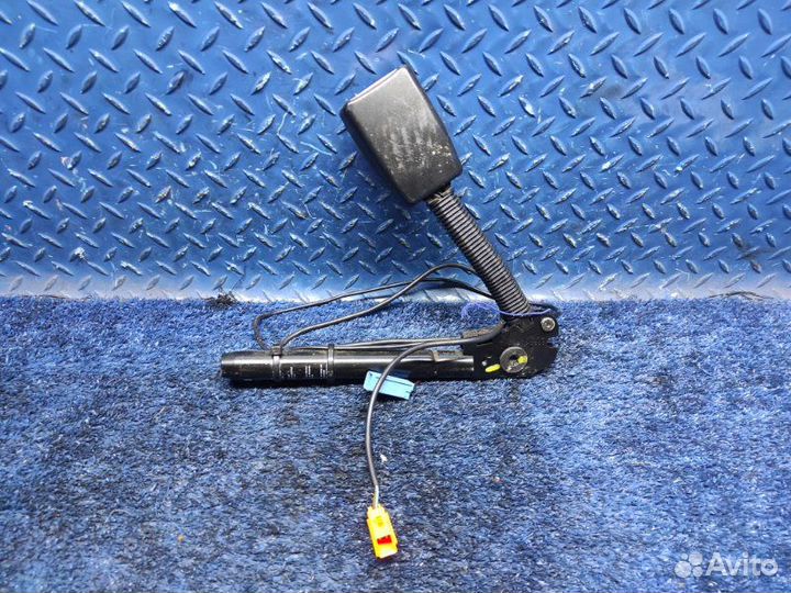 Преднатяжитель ремня передний правый Land Rover