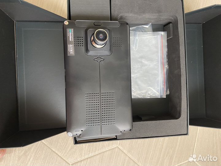 Автомобильный планшет видеорегистратор