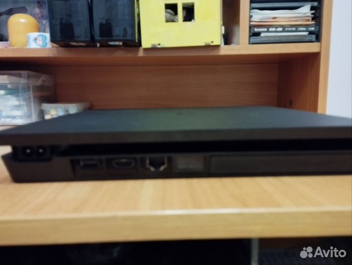 Sony playstation 4 PS4 slim 1tb/прошитая