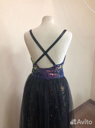 Вечернее платье