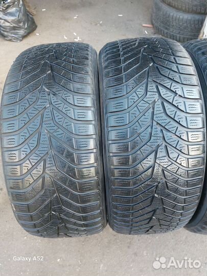 Yokohama BluEarth Winter V905 215/45 R17 91V