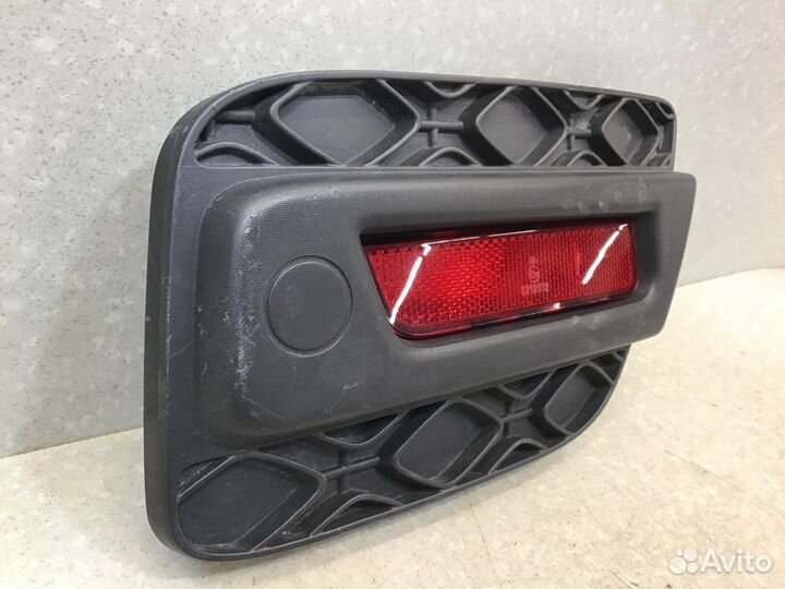 Накладка заднего бампера левая Renault Sandero 201