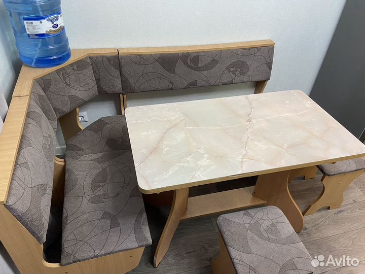 Кухонный уголок