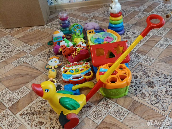 Развивающие игрушки пакетом