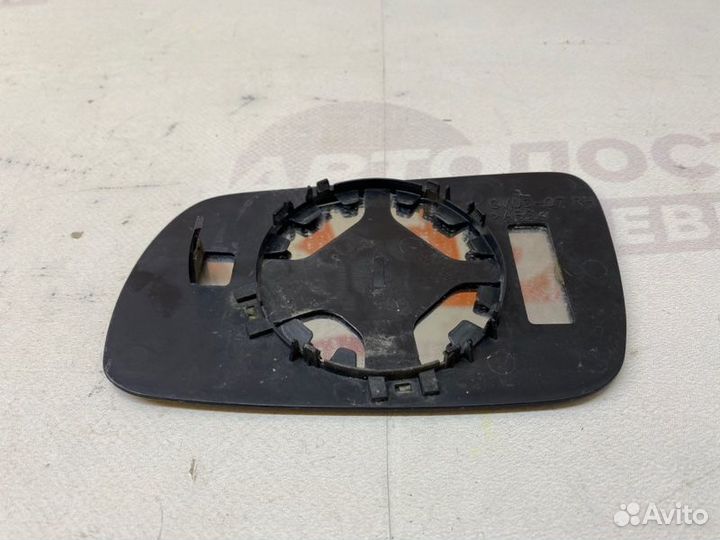 Зеркальный элемент правый Skoda Fabia 6Y AUA 2002