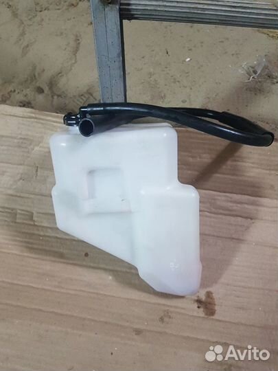 Расширительный бачок Камри 40