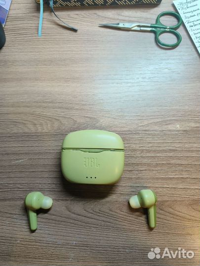 JBL Tune 215TWS