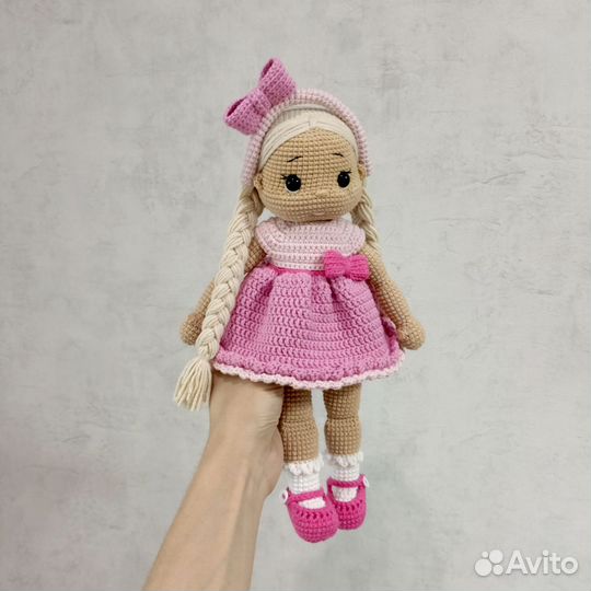 Вязаная куколка
