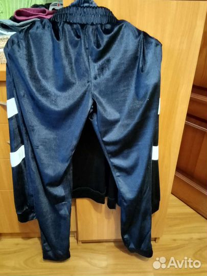 Спортивный костюм женский новый, 46 р м