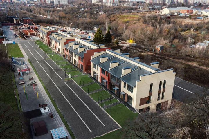 Таунхаус 91 м² на участке 1,5 сот.