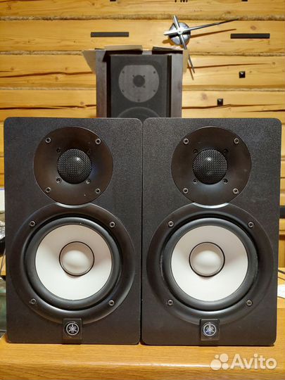 Акустические колонки активные Yamaha HS5 2шт
