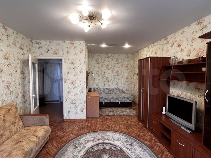 1-к. квартира, 42 м², 2/5 эт.