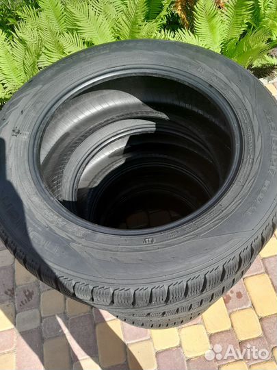 Nokian Tyres Hakkapeliitta R2 SUV 225/60 R17