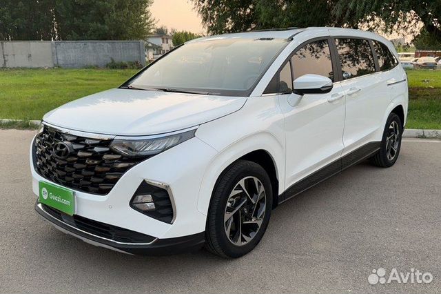 Hyundai Custo 2.0 AT, 2021, 13 000 км с пробегом, цена 3500000 руб.