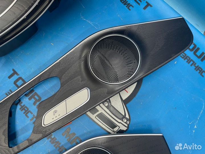 Консоли торпедо Mercedes-Benz C-Class WDD205