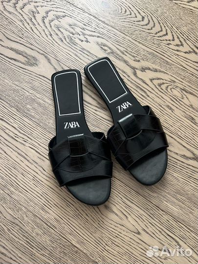 Шлёпанцы Zara 38 новые