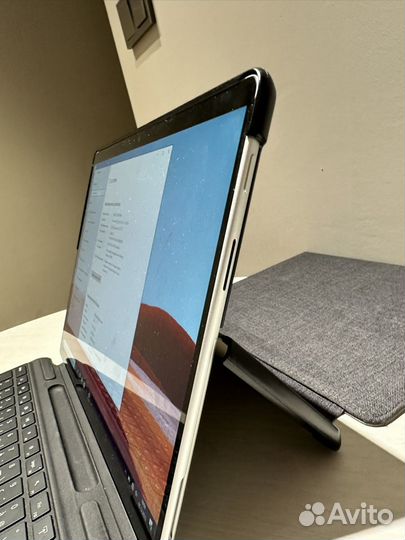 Microsoft surface pro X SQ2, 16gb ram, 512gb SSD