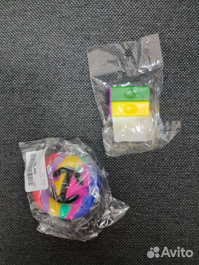 Брик тик и поп ит эспандер