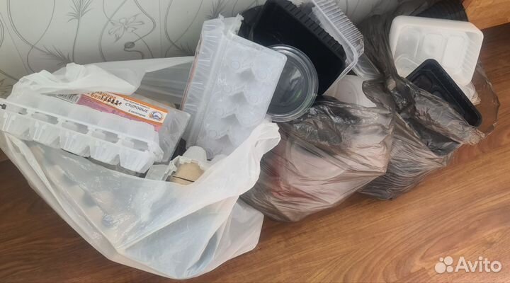 Ячейки,одноразовые контейнеры,банки для рассады