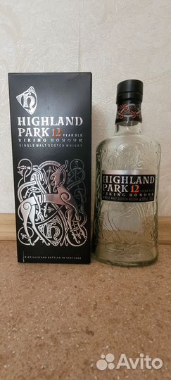 Пустые бутылки из под алкоголя