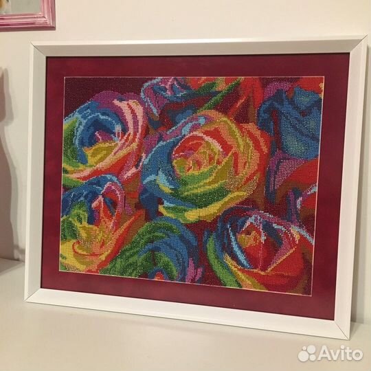 Картины в подарок. Элемент декора интерьера