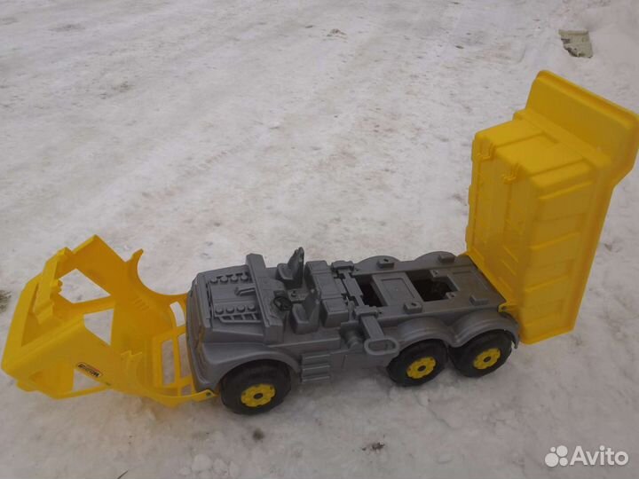 Грузовик - самосвал