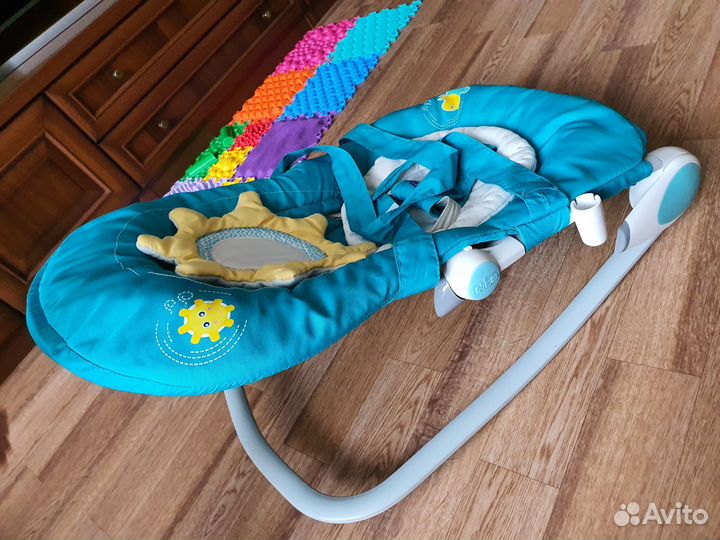 Шезлонг детский с вибрацией
