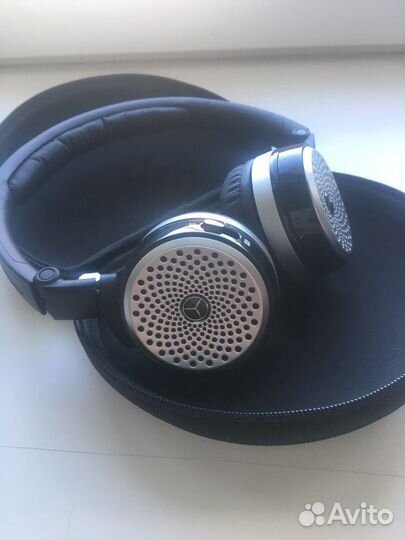 Наушники mercedes
