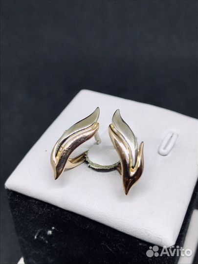 Золотые серьги