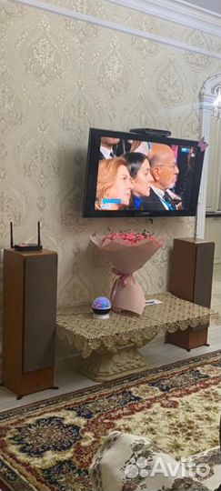 Телевизор с колонками