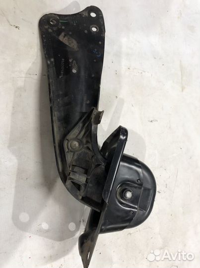 Рычаг задний продольный Volkswagen