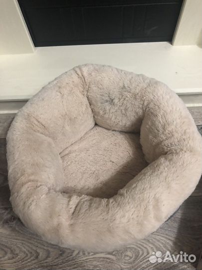 Лежанка для маленьких собак