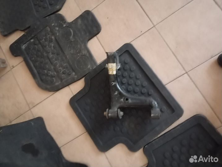 Рычаг задний правый