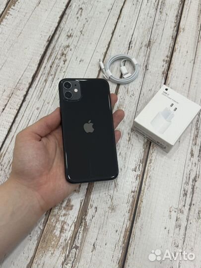 iPhone 11, 64 ГБ