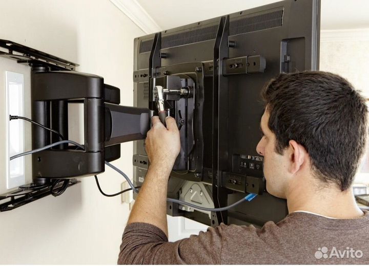 Подвес телевизора на стену