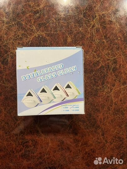 Стеклоочиститель магнитный