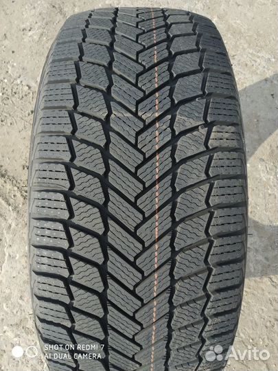 Michelin X-Ice Snow SUV 235/65 R17