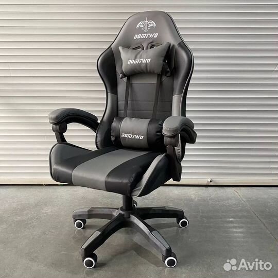 Игровое компьютерное кресло