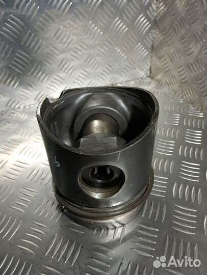 Поршень Mahle/knecht 128L74