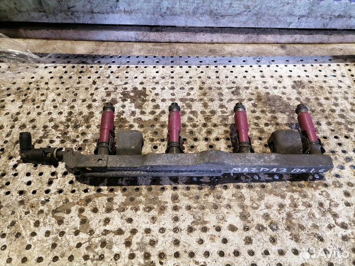 Рампа топливная Mazda 3 BK 1,6