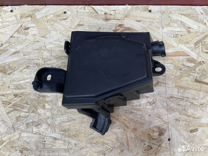 Корпус блока предохранителей Renault Duster