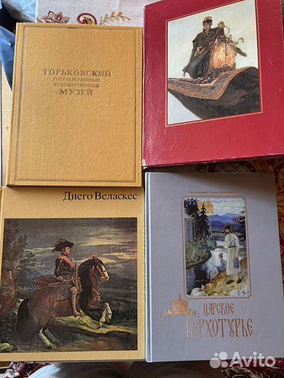 Книги в твердом и мягком переплёте