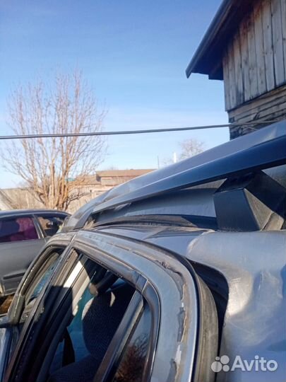 Honda CR-V 2.0 AT, 1997, битый, 100 000 км