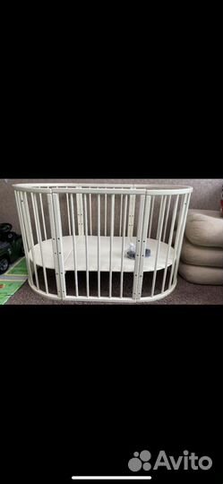 Детская овальная кроватка